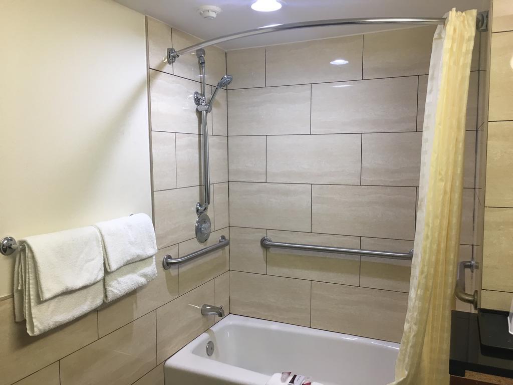 Simply Home Inn & Suites - Ривърсайд Екстериор снимка